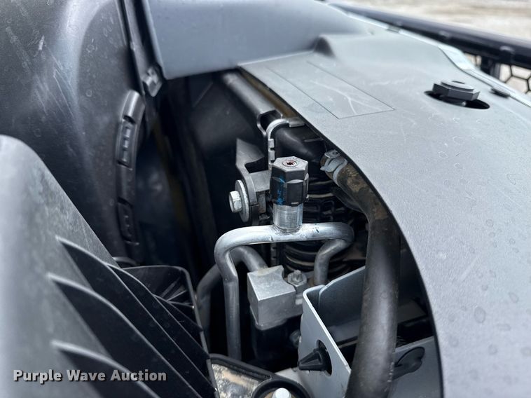 image for item EG5930 2019 Dodge Ram 5500 Crew Cab bale bed truck