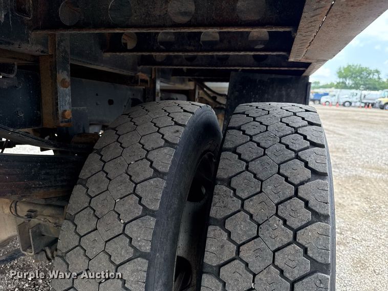 image for item EG5930 2019 Dodge Ram 5500 Crew Cab bale bed truck