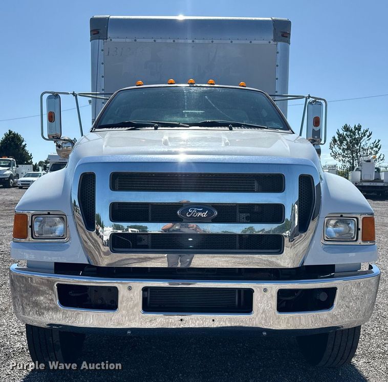 image for item EG5934 2013 Ford F650 Super Duty box truck