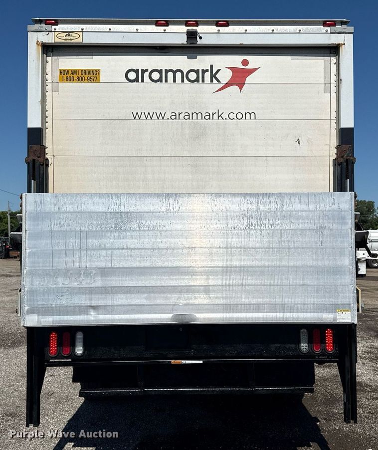 image for item EG5934 2013 Ford F650 Super Duty box truck