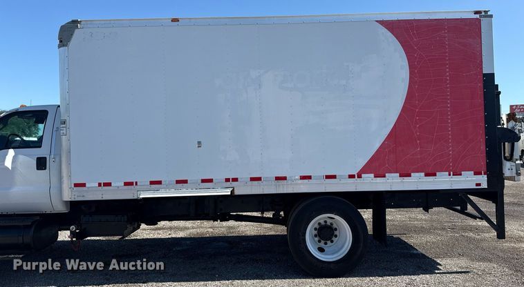 image for item EG5934 2013 Ford F650 Super Duty box truck