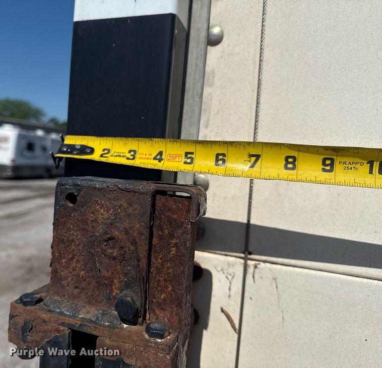 image for item EG5934 2013 Ford F650 Super Duty box truck