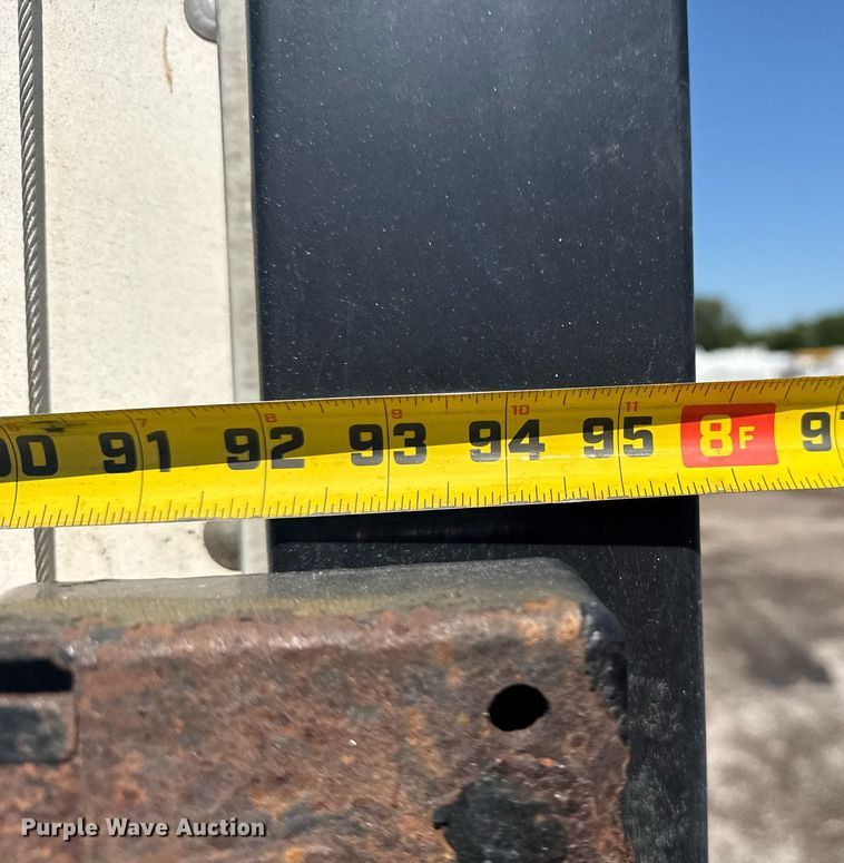 image for item EG5934 2013 Ford F650 Super Duty box truck