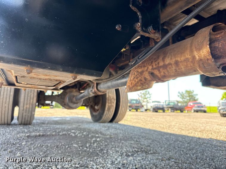 image for item EG5934 2013 Ford F650 Super Duty box truck