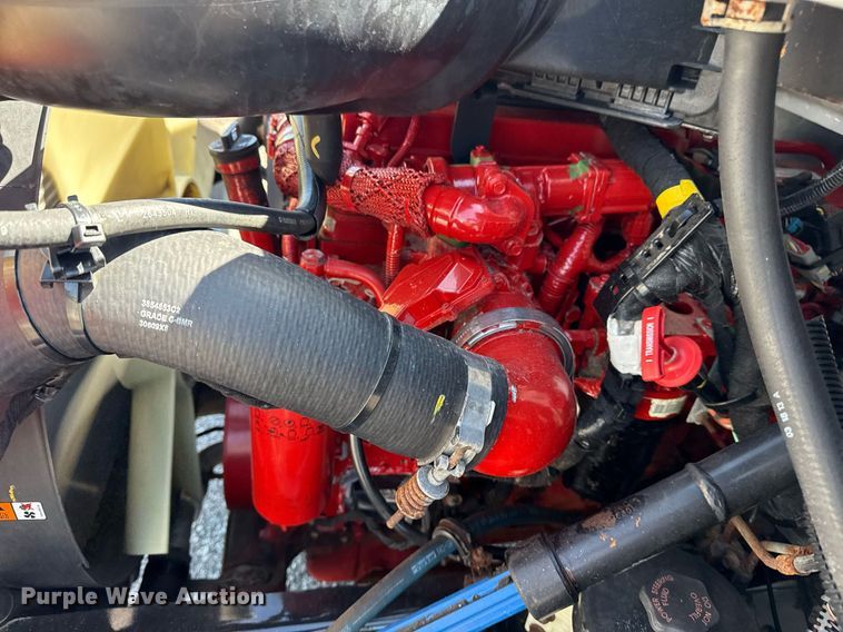 image for item EG5934 2013 Ford F650 Super Duty box truck