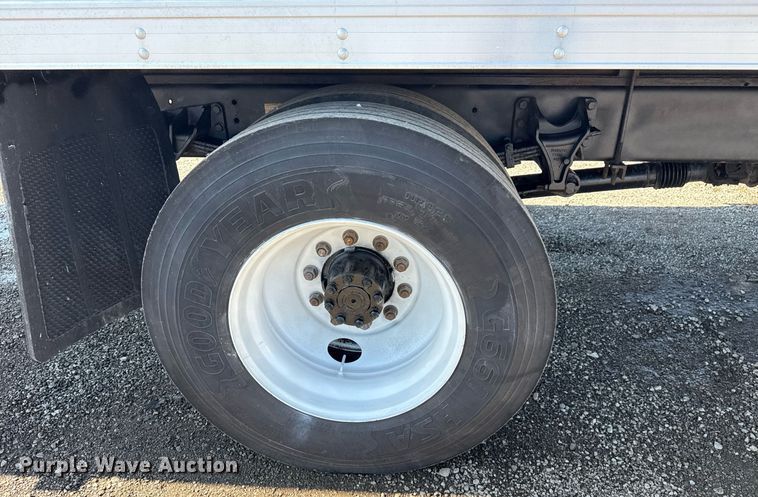 image for item EG5934 2013 Ford F650 Super Duty box truck