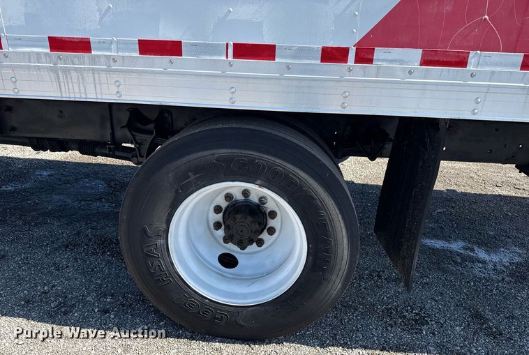 image for item EG5934 2013 Ford F650 Super Duty box truck