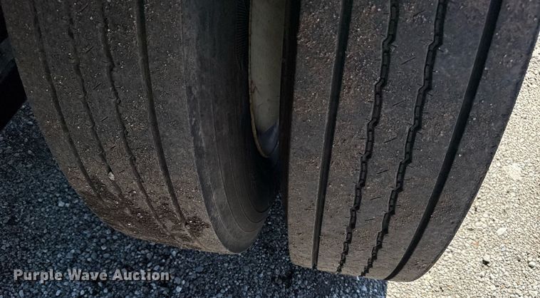 image for item EG5934 2013 Ford F650 Super Duty box truck