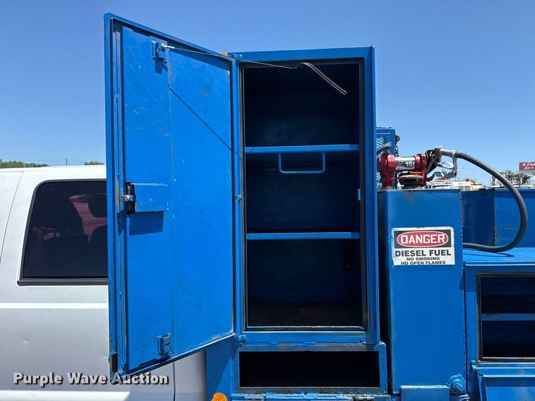 image for item EG5936 2014 Ford F450 Super Duty  Crew Cab utility / service truck