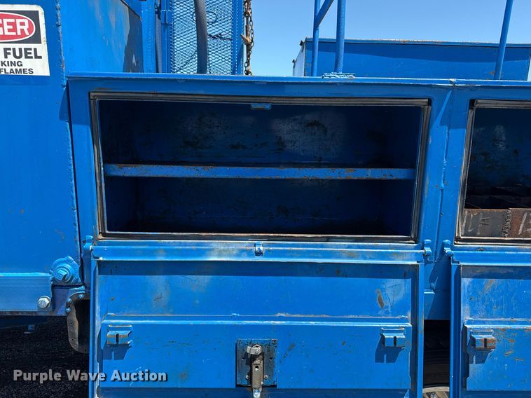 image for item EG5936 2014 Ford F450 Super Duty  Crew Cab utility / service truck