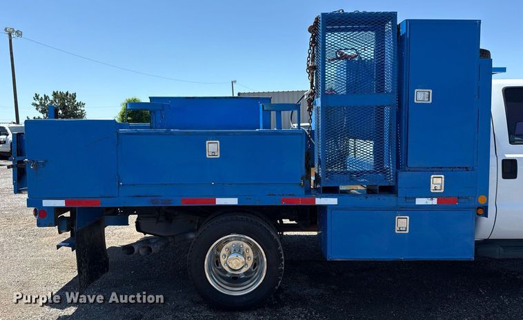 image for item EG5936 2014 Ford F450 Super Duty  Crew Cab utility / service truck