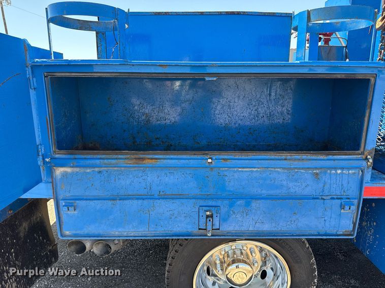 image for item EG5936 2014 Ford F450 Super Duty  Crew Cab utility / service truck