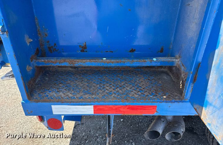 image for item EG5936 2014 Ford F450 Super Duty  Crew Cab utility / service truck