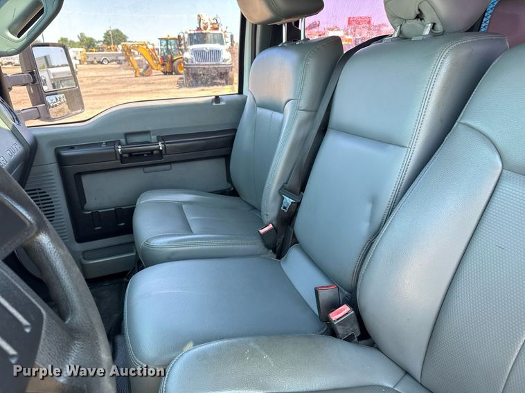 image for item EG5936 2014 Ford F450 Super Duty  Crew Cab utility / service truck