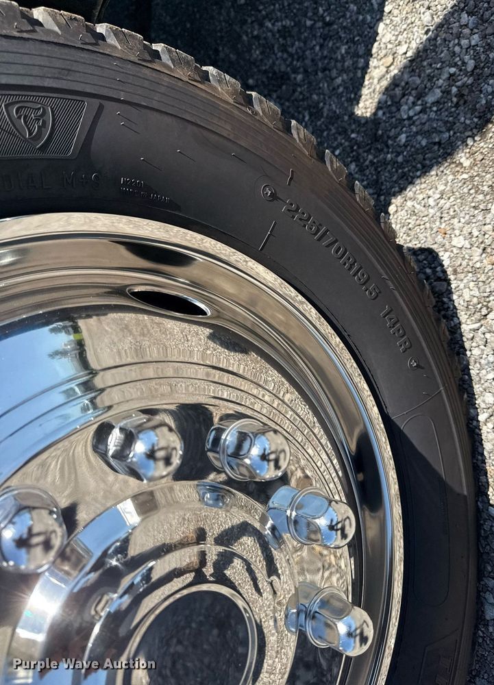 image for item EG5936 2014 Ford F450 Super Duty  Crew Cab utility / service truck