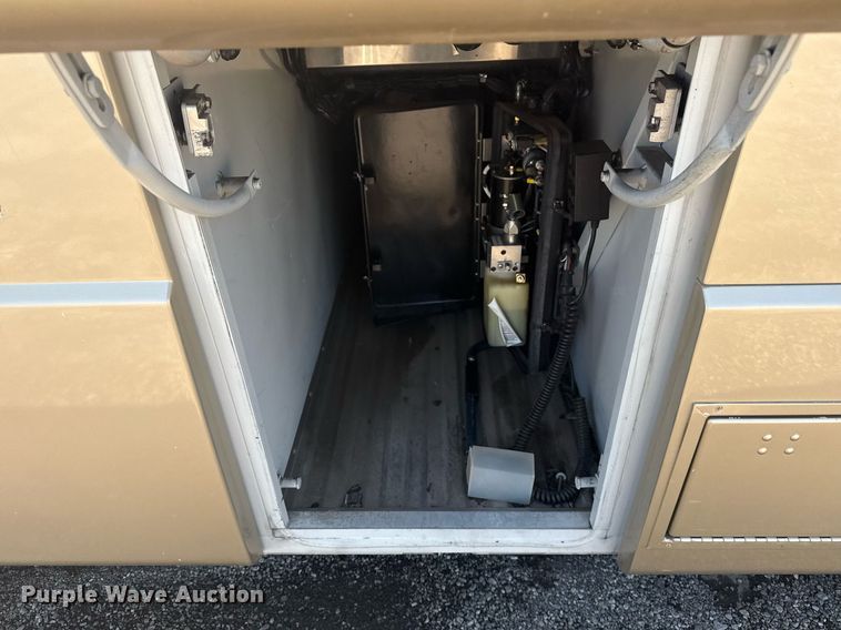 image for item EG5938 2009 Blue Bird Coachworks coach bus