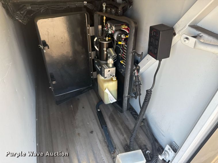 image for item EG5938 2009 Blue Bird Coachworks coach bus