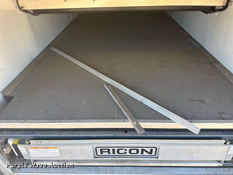 image for item EG5938 2009 Blue Bird Coachworks coach bus