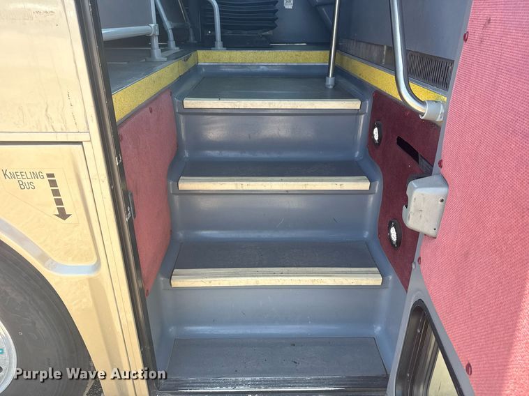 image for item EG5938 2009 Blue Bird Coachworks coach bus