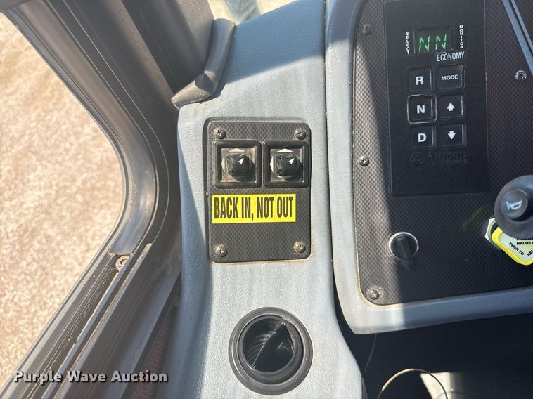 image for item EG5938 2009 Blue Bird Coachworks coach bus