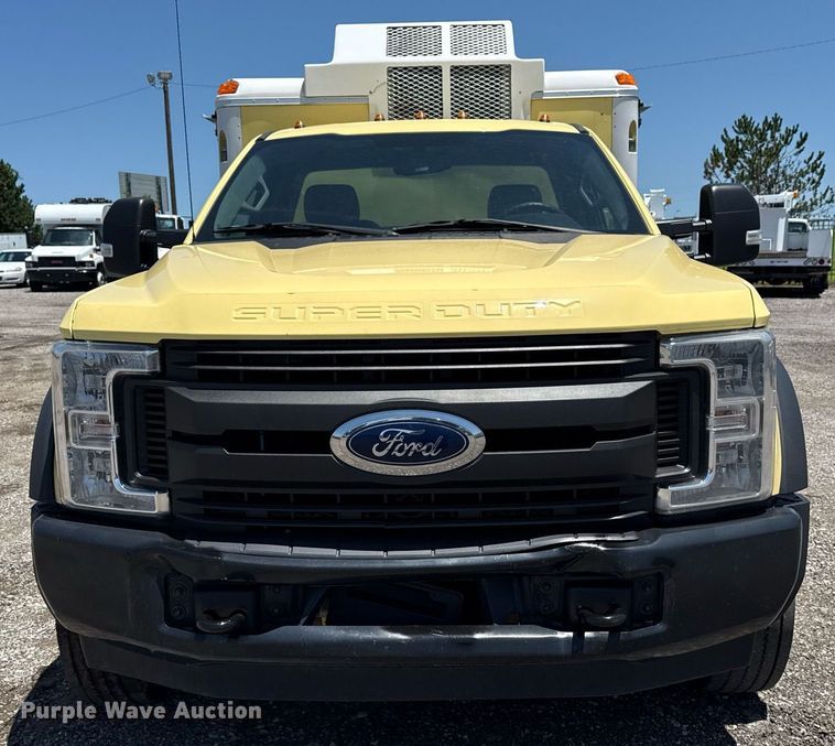 image for item EG5940 2019 Ford F550 Super Duty refrigerated truck