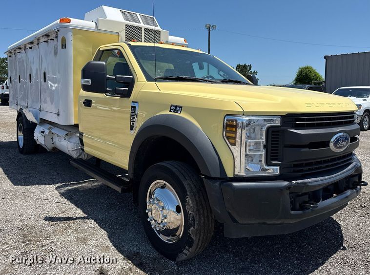 image for item EG5940 2019 Ford F550 Super Duty refrigerated truck