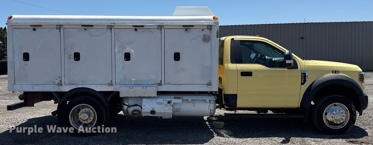 image for item EG5940 2019 Ford F550 Super Duty refrigerated truck