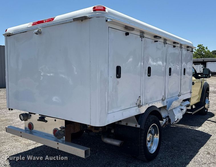image for item EG5940 2019 Ford F550 Super Duty refrigerated truck