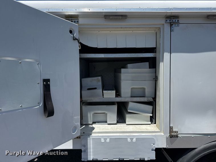 image for item EG5940 2019 Ford F550 Super Duty refrigerated truck