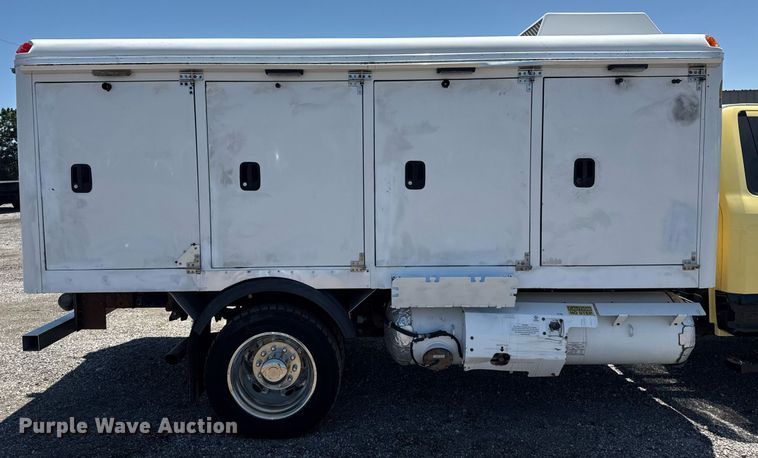 image for item EG5940 2019 Ford F550 Super Duty refrigerated truck