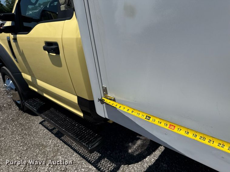 image for item EG5940 2019 Ford F550 Super Duty refrigerated truck