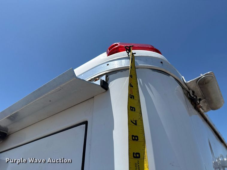 image for item EG5940 2019 Ford F550 Super Duty refrigerated truck