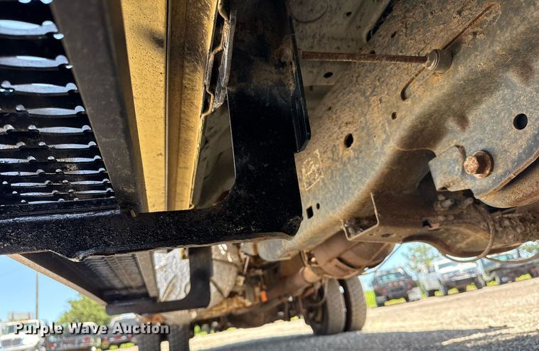 image for item EG5940 2019 Ford F550 Super Duty refrigerated truck