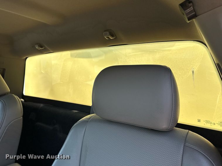 image for item EG5940 2019 Ford F550 Super Duty refrigerated truck