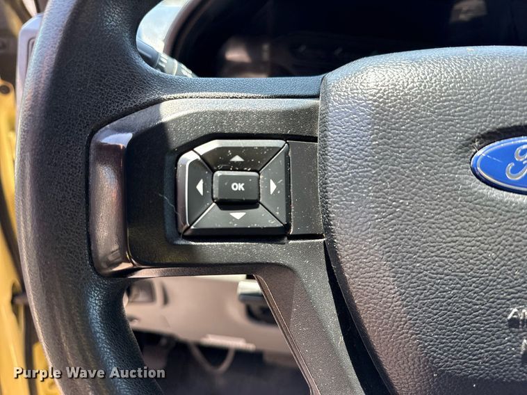 image for item EG5940 2019 Ford F550 Super Duty refrigerated truck