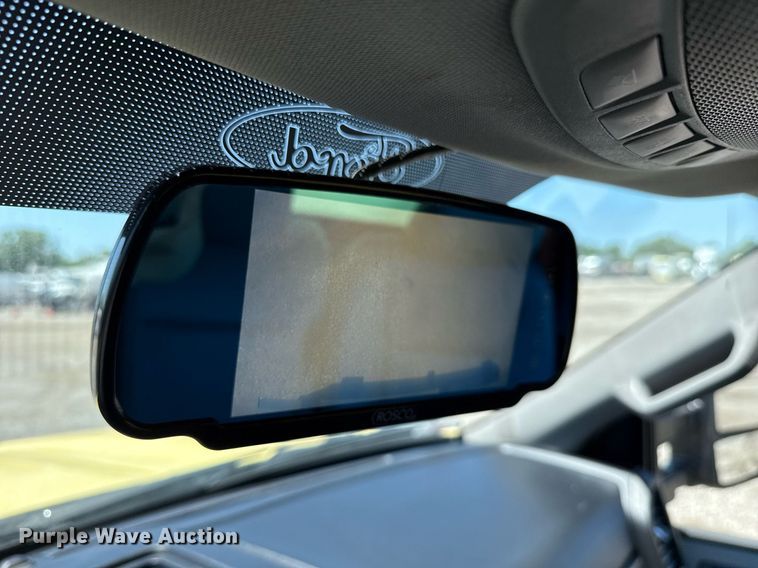 image for item EG5940 2019 Ford F550 Super Duty refrigerated truck