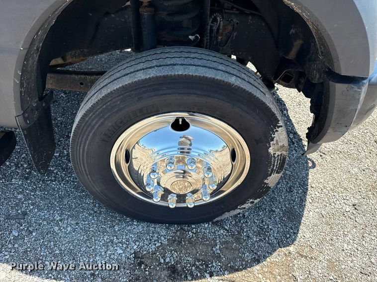 image for item EG5940 2019 Ford F550 Super Duty refrigerated truck