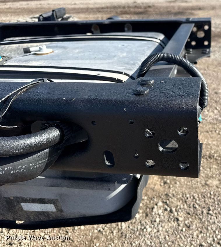 image for item EG5944 2013 Ford F550 Super Duty Crew Cab truck cab and chassis