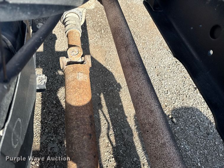 image for item EG5944 2013 Ford F550 Super Duty Crew Cab truck cab and chassis