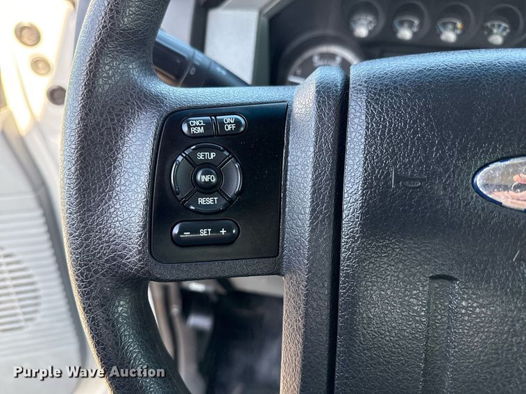 image for item EG5944 2013 Ford F550 Super Duty Crew Cab truck cab and chassis