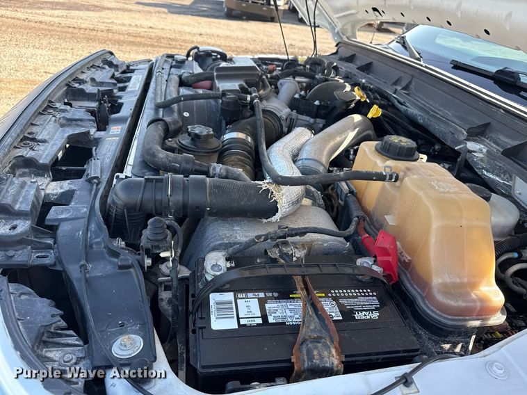 image for item EG5944 2013 Ford F550 Super Duty Crew Cab truck cab and chassis