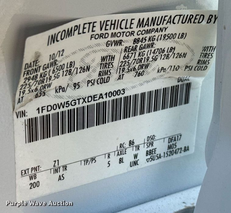 image for item EG5944 2013 Ford F550 Super Duty Crew Cab truck cab and chassis