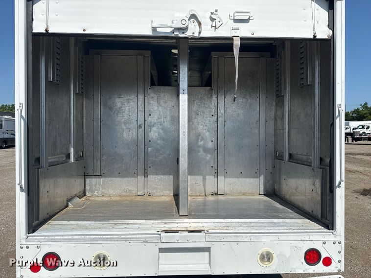 image for item EG5947 2015 Ford delivery truck