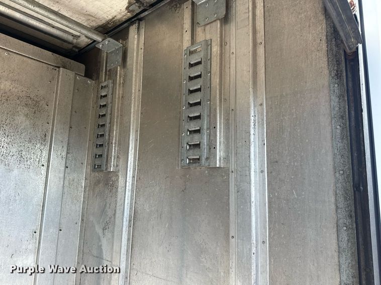 image for item EG5947 2015 Ford delivery truck