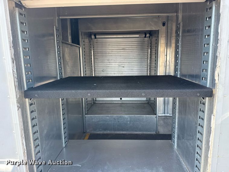 image for item EG5947 2015 Ford delivery truck