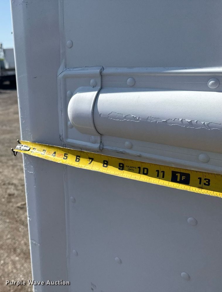 image for item EG5947 2015 Ford delivery truck