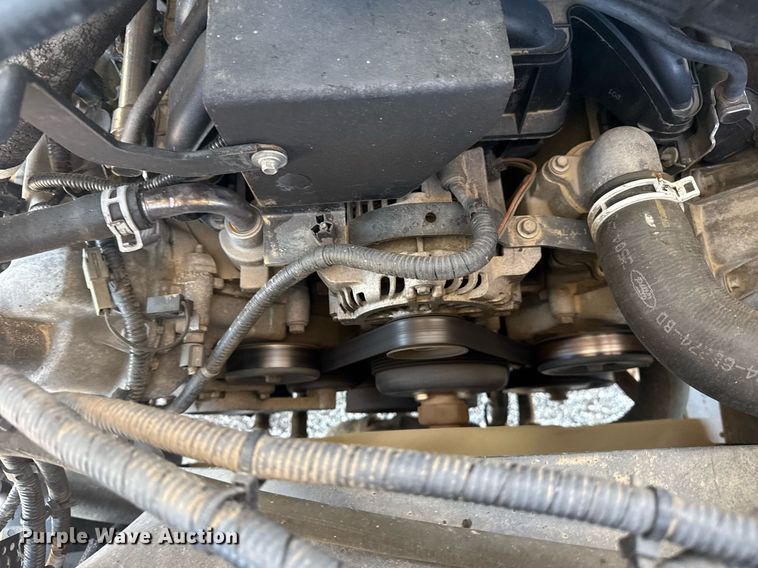 image for item EG5947 2015 Ford delivery truck