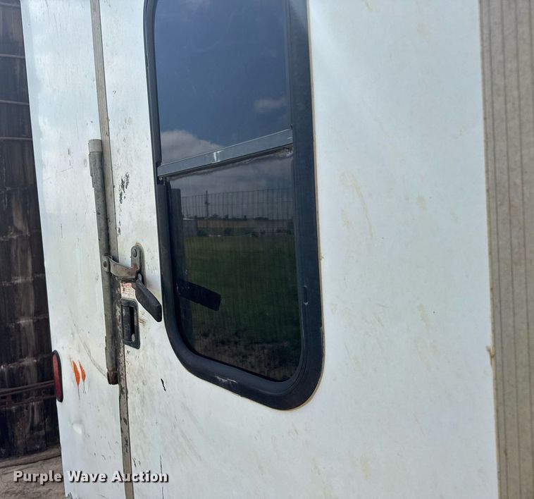 image for item EG6616 2009 Pace 17ZUP14209X064330 enclosed cargo trailer