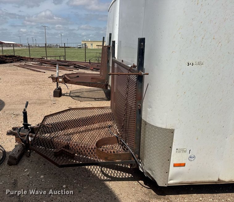 image for item EG6616 2009 Pace 17ZUP14209X064330 enclosed cargo trailer