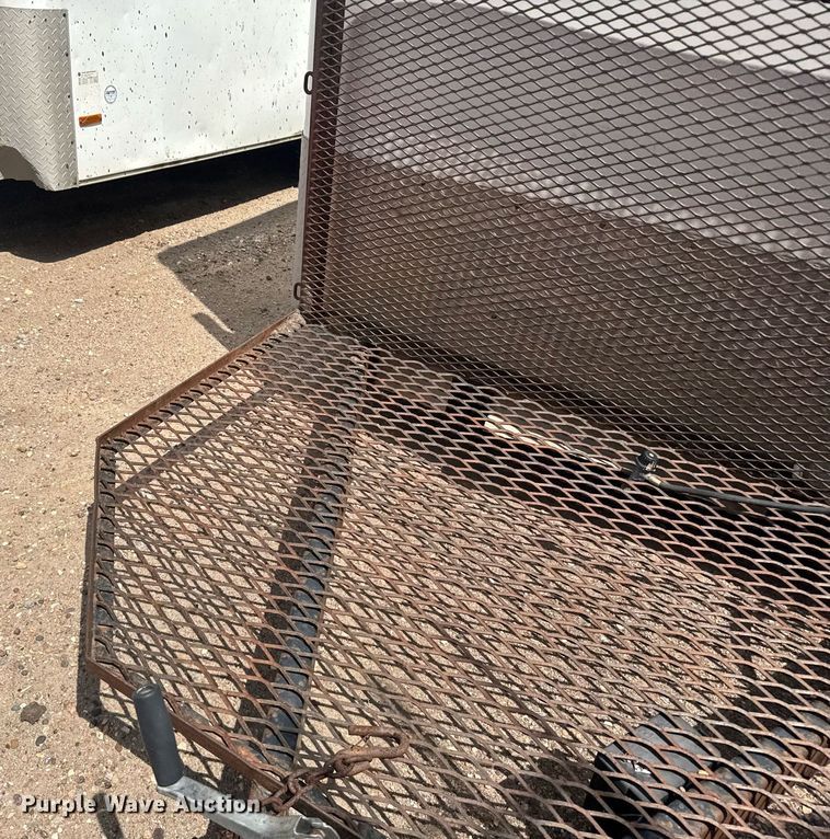 image for item EG6616 2009 Pace 17ZUP14209X064330 enclosed cargo trailer